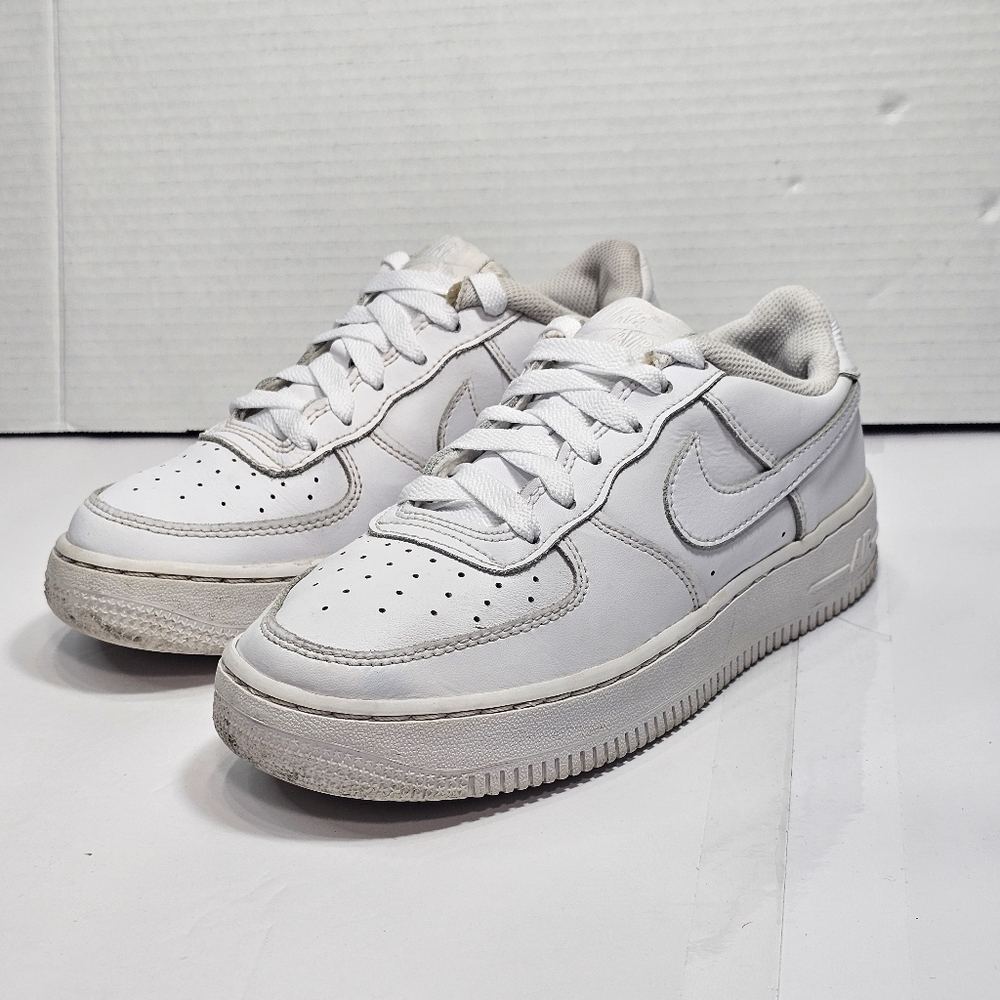 White Nike Sneakers